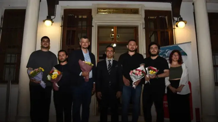 Uzmanından Ekran Uyarısı