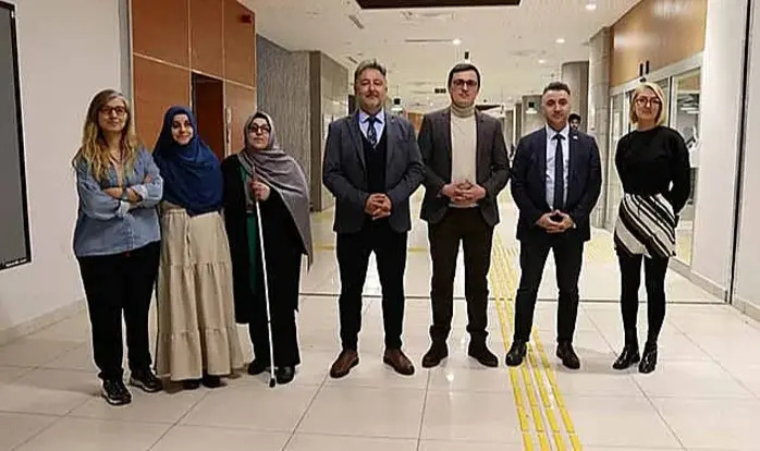 Uzmanından Ekran Uyarısı