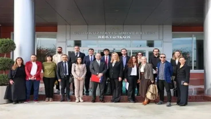 Uzmanından Ekran Uyarısı